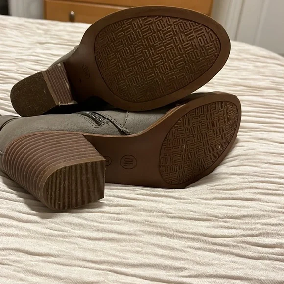 Grey booties - Picture 4 of 4